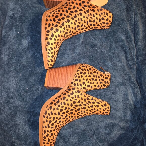 Cheetah booties - Picture 4 of 4